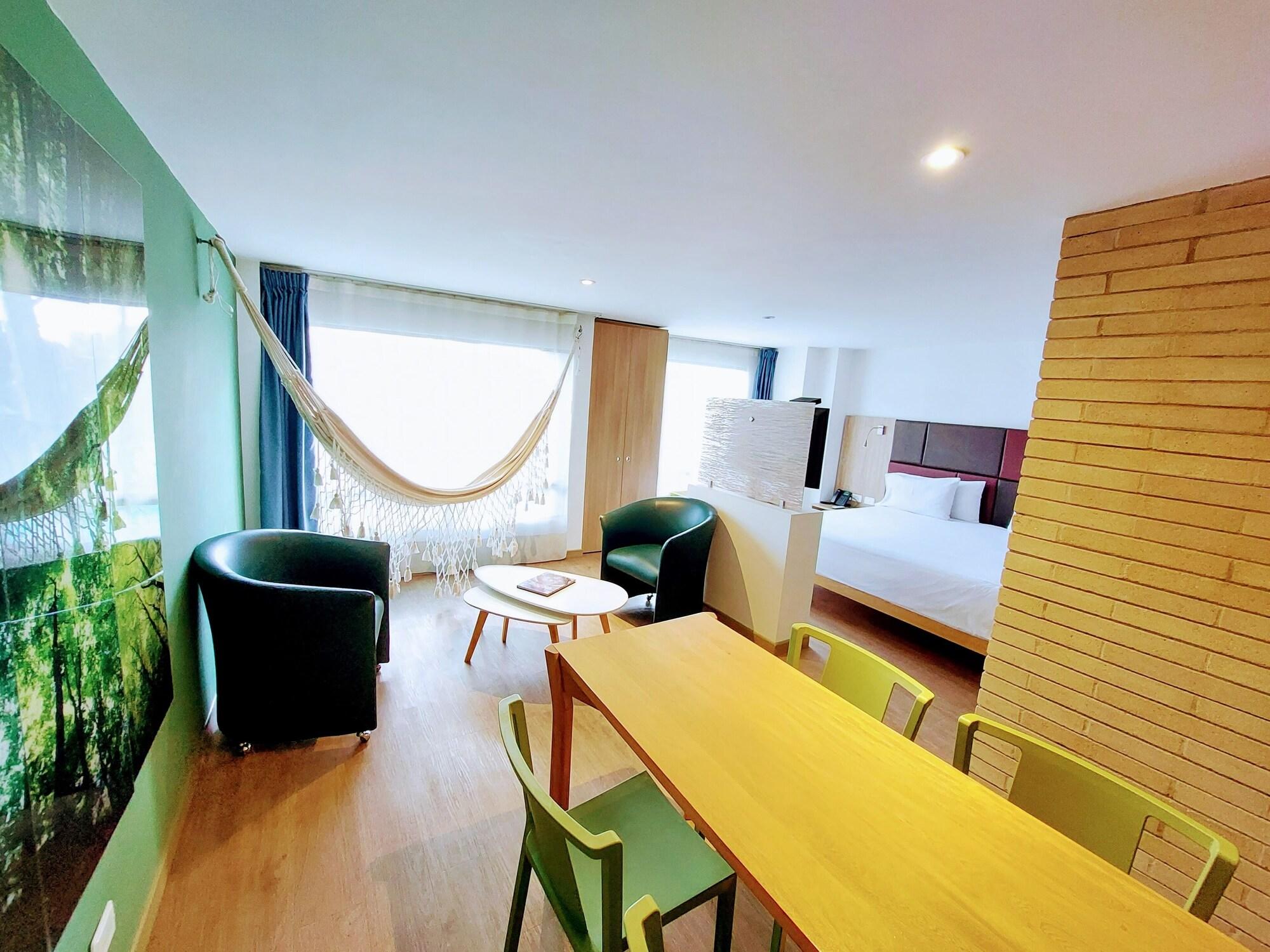 Hotel Viaggio Teleport City Suites Bogota Exterior photo